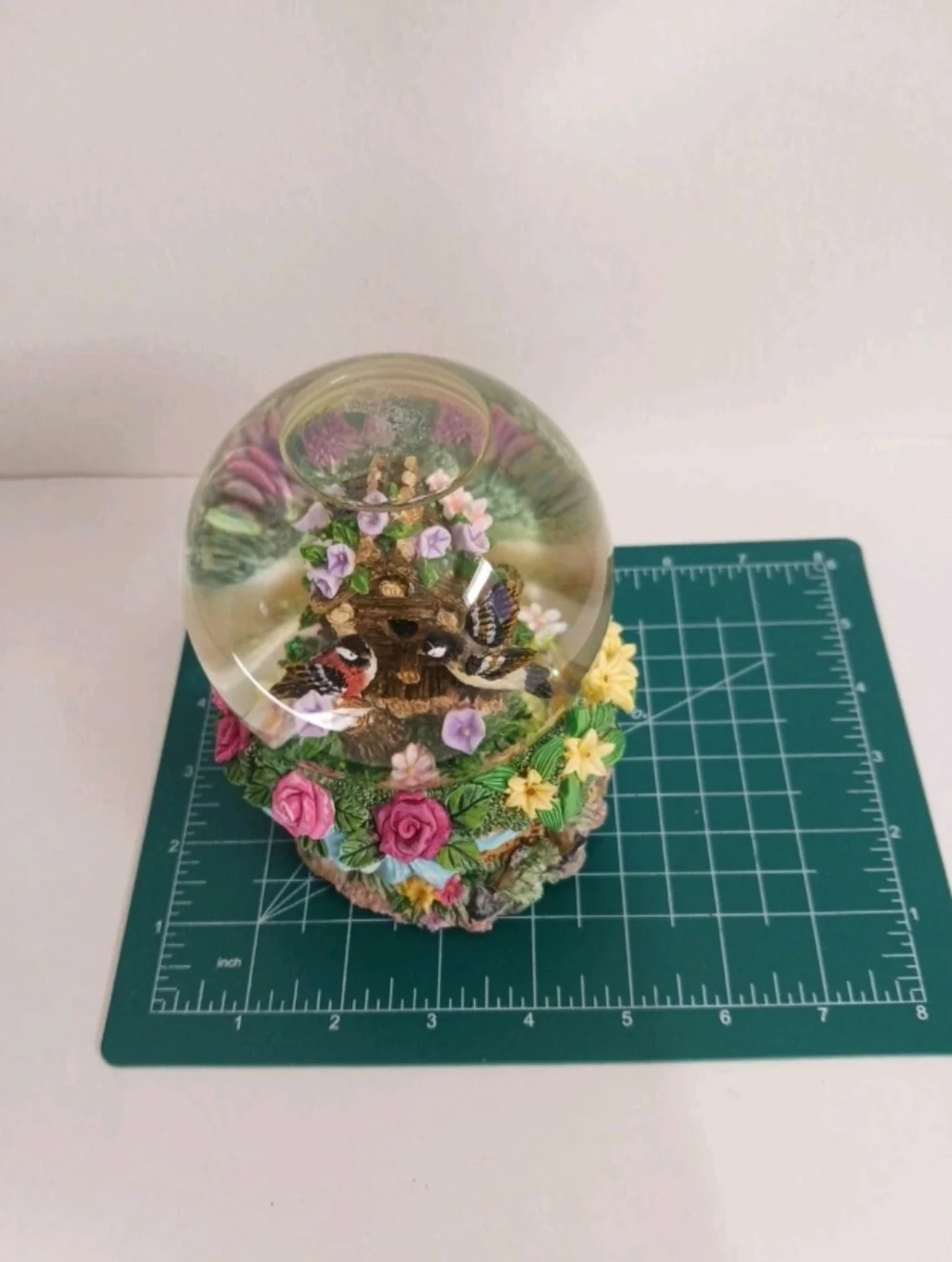 VTG Birdhouse Musical Waterglobe Snow Globe Wind Beneath My Wings Working READ